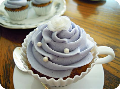 Earl Grey Cupcakes with Lavender Frosting | Tea party cake, Lavender ...