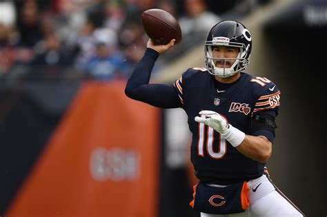 Chicago Bears: Quarterback situation has no direction