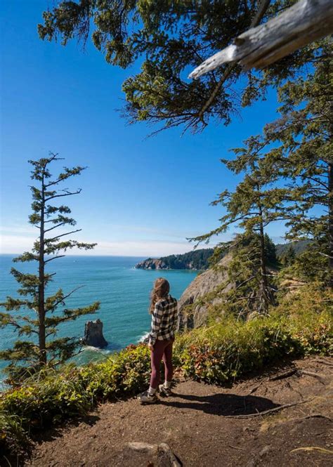 11 Incredible Hikes Near Cannon Beach along the Oregon Coast - Uprooted Traveler