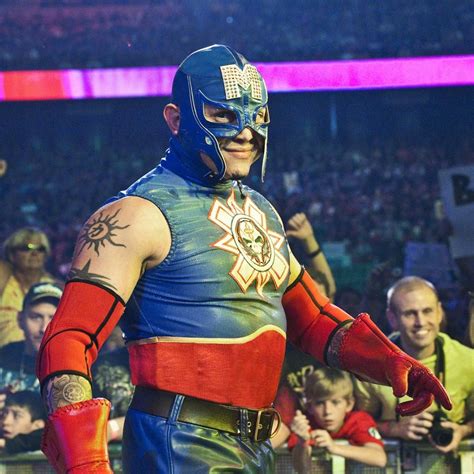 Take a look back at Rey Mysterio's most memorable WrestleMania gear | Wrestlemania, Rey, Outfits