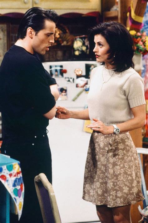 10 Monica Geller outfits that you can re-create