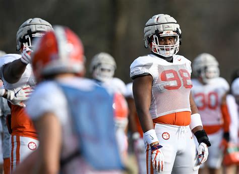 Murphy expects D-line to show out | The Clemson Insider