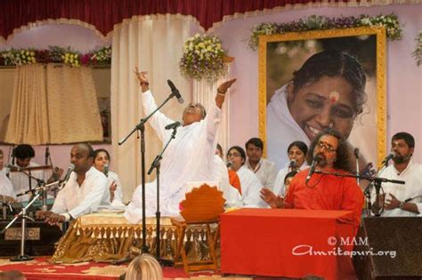 Amma singing bhajans in Pune - jan 2013 | Mata amritanandamayi, Pune ...