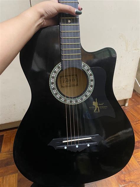 Davis Acoustic Guitar on Carousell