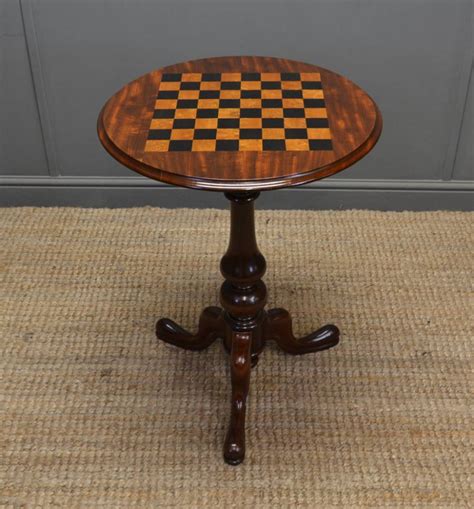 Quality Victorian Mahogany Antique Chess Top Table.