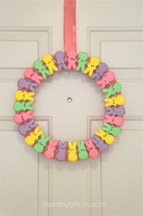 This DIY Easter PEEPS Wreath Is The Cutest Spring Wreath I've Seen!