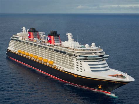 Disney Fantasy – Avid Cruiser Cruise Reviews, Luxury Cruises, Expedition Cruises