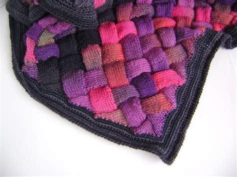 Creative Designs by Sheila Zachariae: Entrelac Baby Blanket