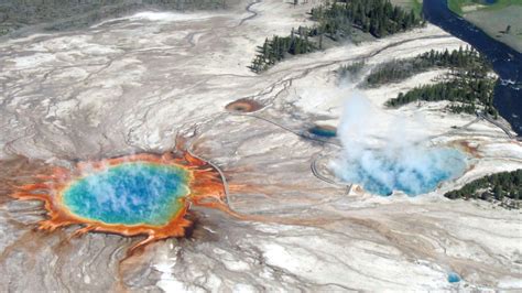 What would happen if the Yellowstone supervolcano actually erupted? - Vox