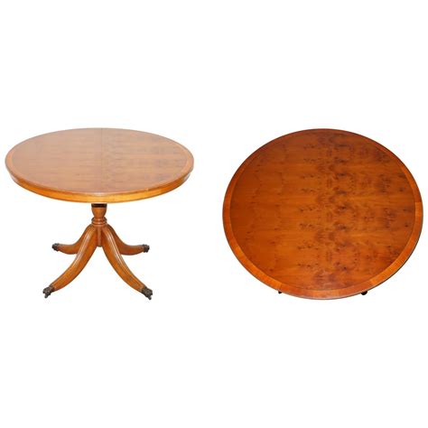 A Fine Antique Regency Rosewood Tilt-Top Round Table at 1stDibs