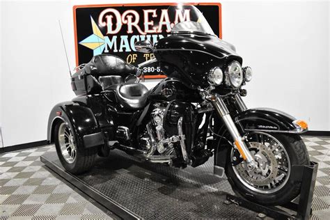 Dream Machines Of Texas 2012 Harley-davidson Flhtcutg - Tri Glide Ultra ...