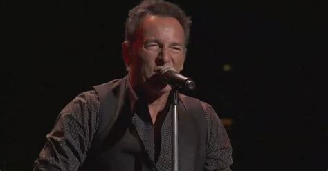 Bruce Springsteen returns to Wrigley Field - CBS Chicago