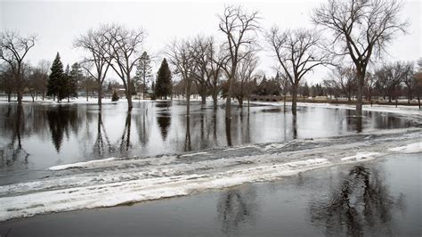 Impending warm weather to start spring river flooding