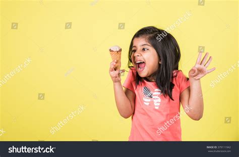 305 Indian Child Eating Icecream Images, Stock Photos & Vectors ...