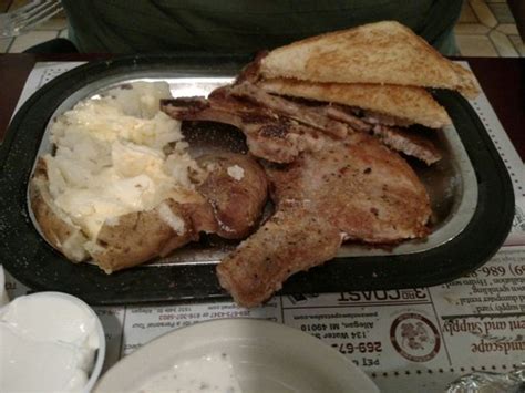 VILLAGE INN - 27 Reviews - Breakfast & Brunch - 1520 Lincoln Rd ...