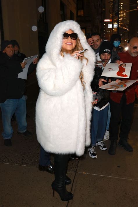 MARIAH CAREY Heading to Madison Square Garden for Her Christmas Concert ...