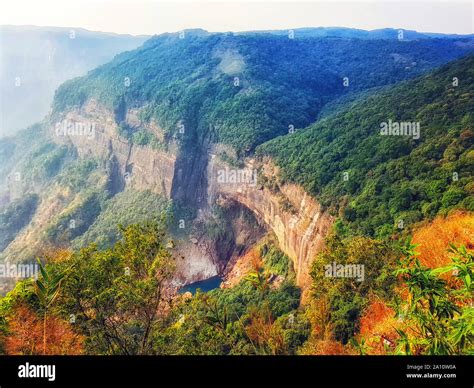 Nohkalikai Falls Cherrapunji, Meghalaya, India Stock Photo - Alamy