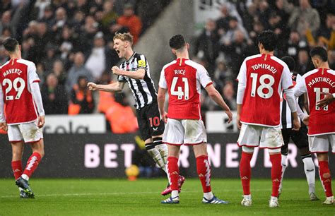 Arsenal now told why controversial Newcastle goal was allowed to stand by ex-referee