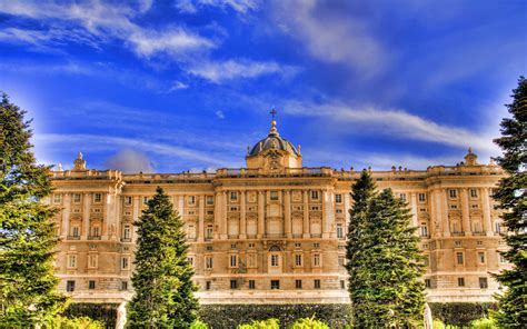 Royal Palace of Madrid - Spain Wallpaper (33604154) - Fanpop