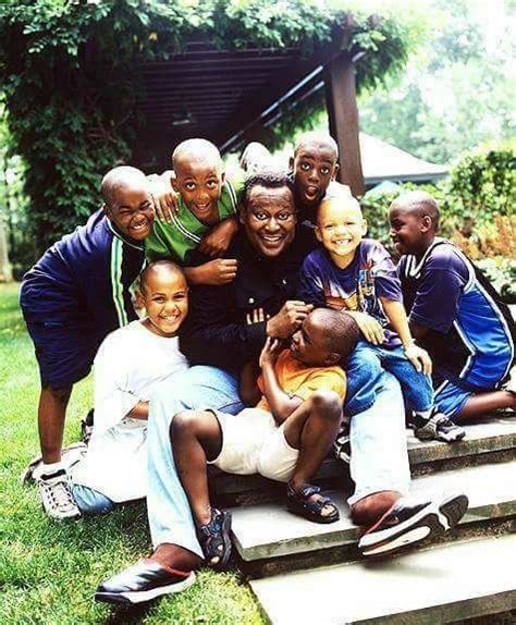 Luther Vandross and nephews, 1998. | Luther vandross, Luther, Family affair