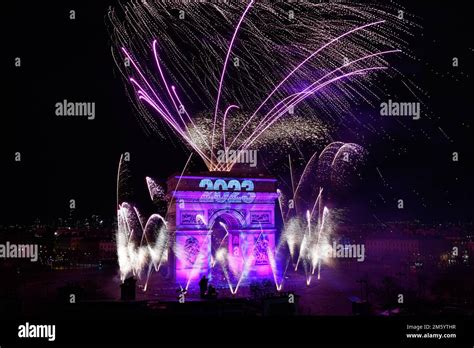 Paris, France. 31st Dec 2022. Fireworks (Firework) at the Arch of Triumph (Arc de triomphe) in ...