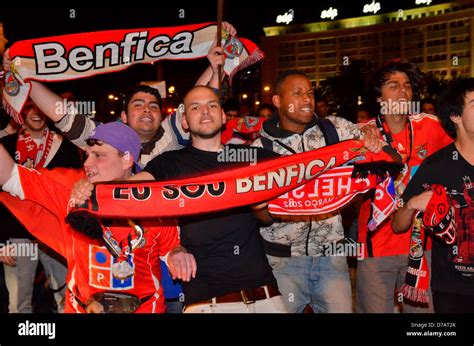 Sport Lisboa Benfica (SLB) Benfica wins 3-1 Fernebache Benfica fans celebrate winning the ...