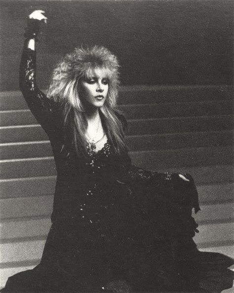 1000+ images about Stevie Nicks & Others on Pinterest | Stage outfits ...