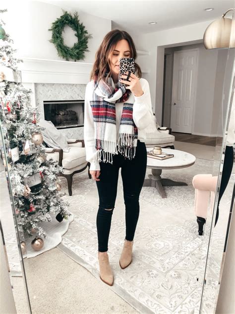 Christmas Outfit Ideas 2019 | Daryl-Ann Denner