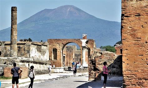 13 Best Pompeii Tours From Rome In 2023 - A Backpacker's World