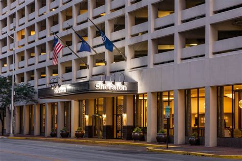 Hotel Suites Downtown Indianapolis | Sheraton Indianapolis City Centre Hotel