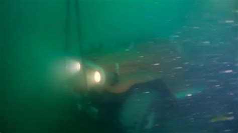 Underwater Car - While you normally see cars... - ClickView