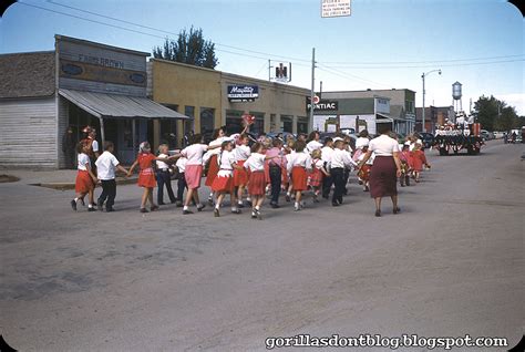 GORILLAS DON'T BLOG: Parade in Flagler, Colorado