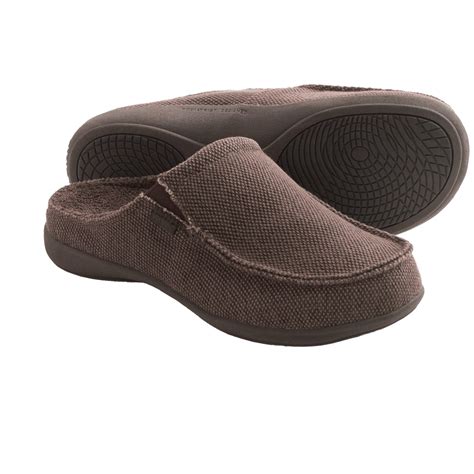 Vionic with Orthaheel Technology Taunton Slippers (For Men) in Brown