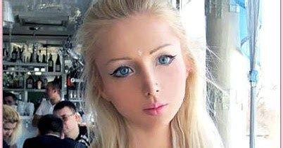 Celebreties Plastic Surgery: Valeria Lukyanova Plastic Surgery Before ...