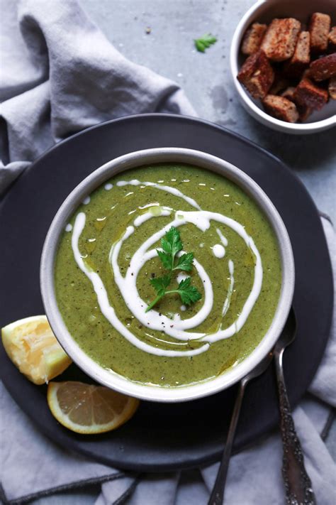 Creamed Broccoli & Spinach Soup - Wife Mama Foodie