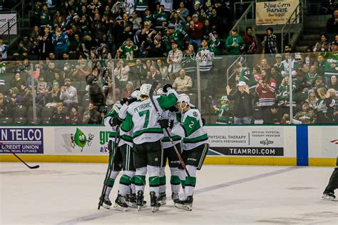 Stars Surge Past Roadrunners to Extend Point Streak | Texas Stars | AHL ...