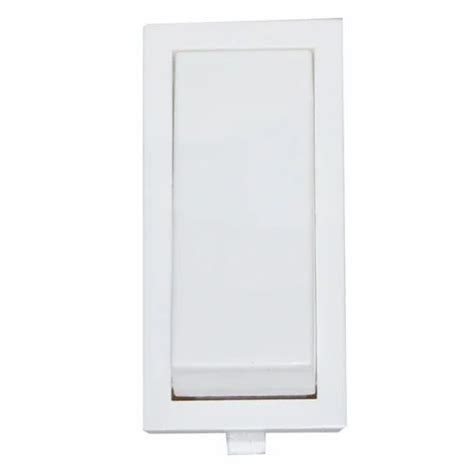 White 6 Amp Switch at Rs 29 in Mumbai | ID: 14739430512