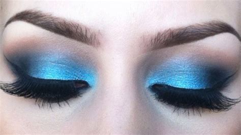 Dark Lake Blue Glitter Powder, Not Solvent Resistant | Eyeshadow makeup, Blue makeup, Blue ...