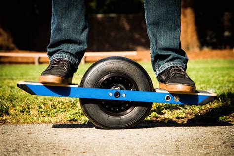 Onewheel: Skate eléctrico de una rueda - NeoTeo