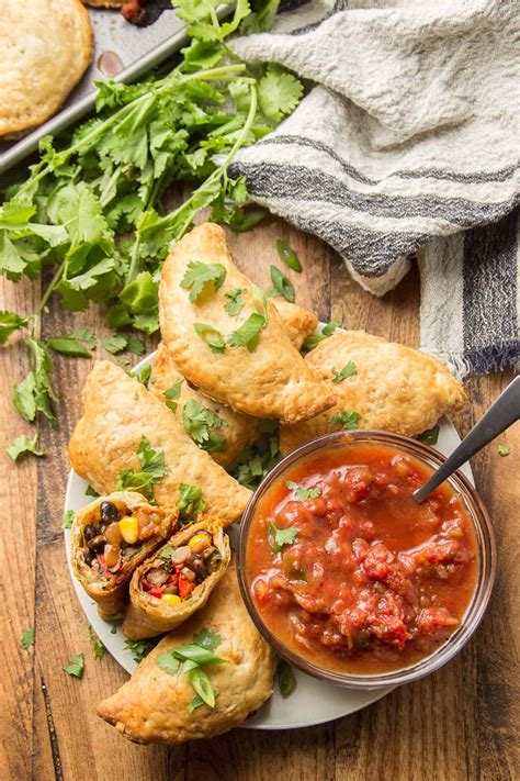 Easy Black Bean Vegan Empanadas - Connoisseurus Veg