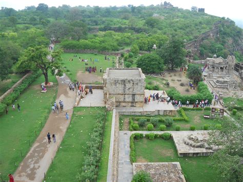 File:Chittorgarh Fort.jpg - Wikipedia