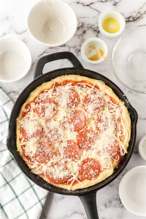 Deep Dish Pizza - Sweet Cs Designs