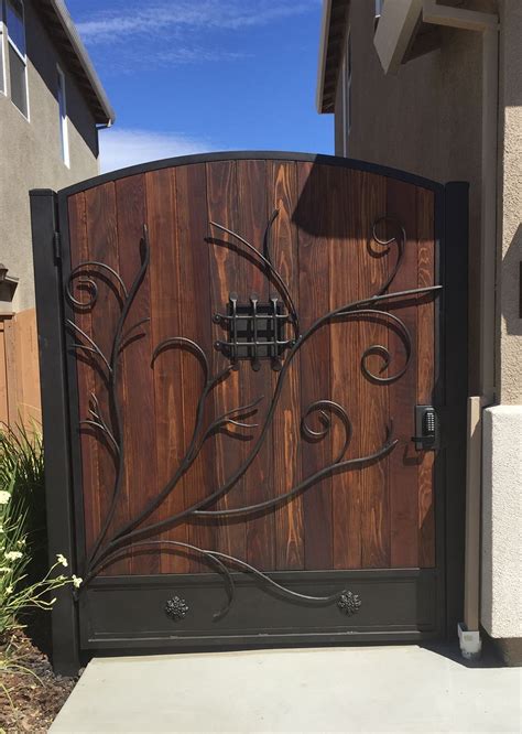 allpin.info | Wooden gate designs, Wood gate, Wrought iron gates