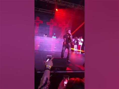 Kodak Black - No Flockin (Live) - YouTube