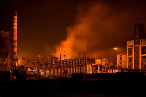 Download free photo of Pollution,working,manufacture,factory,industry - from needpix.com