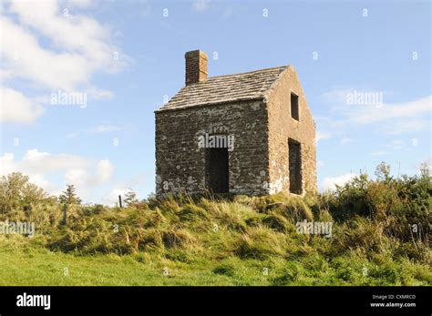 The Knoll look out and signal station c 1800 Puncknowle Dorset England UK GB Stock Photo - Alamy