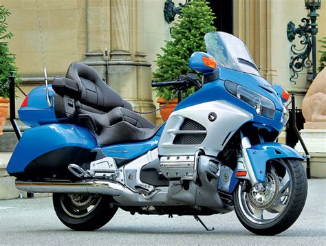 2012 Honda Gold Wing GL1800 ABS Tour Test | Rider Magazine Reviews ...