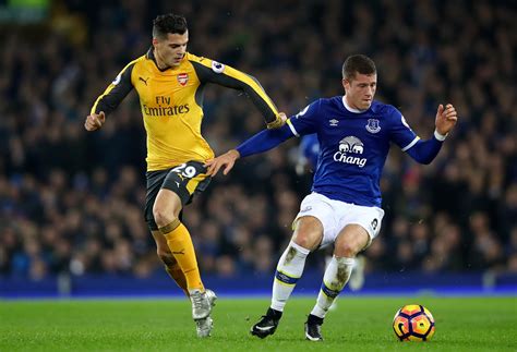 Arsenal vs Everton Player Ratings: Mesut Ozil Disappears