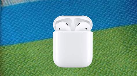 Apple AirPods (2nd Gen) Review: Premium Earbuds with Premium Features