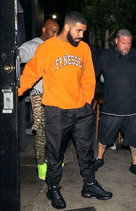 Drake Rocks Nike Air Max Plus Snekers While Celebrating No. 1 Single ...